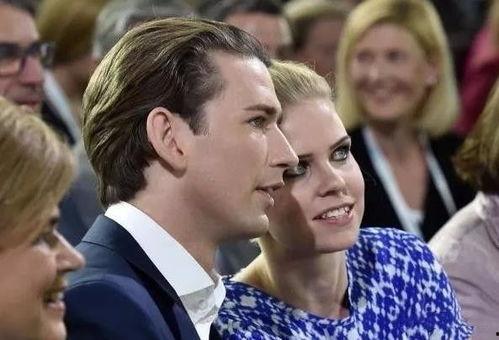 80后当妈吃瓜群众视频,揭秘当妈后的“吃瓜”生活