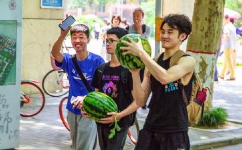 红河学院吃瓜原版视频,揭秘校园生活幕后趣闻